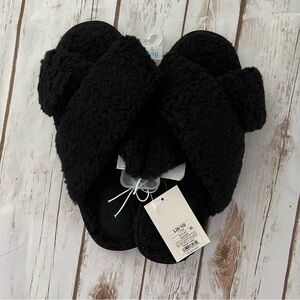 Stars Above Slippers - Black